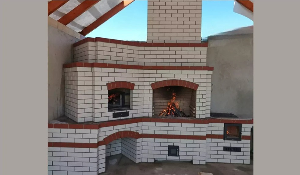 Как выбрать прочный материал для отделки садового мангала